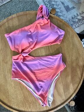 Victoria’s Secret Ombre One-piece M Pink Purple One Shoulder High Waist cutouts